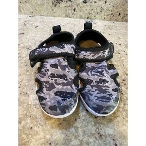 Boys dream pairs‎ sandals size 11